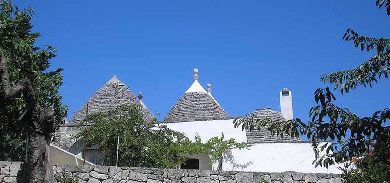 trulli pouilles italie