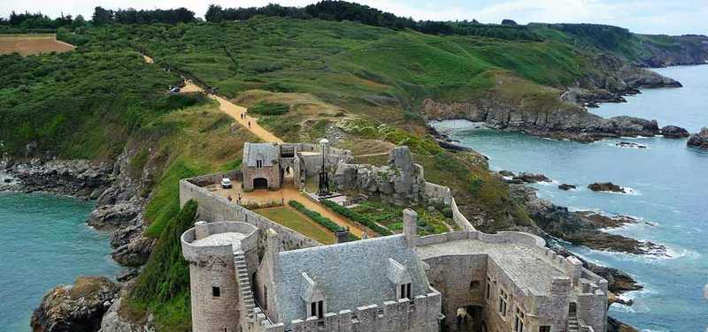 fort la latte cap frehel bretagne