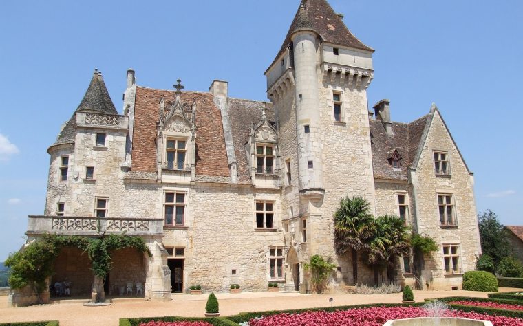 Découverte du Château des Milandes : un joyau historique et culturel au cœur du Périgord Noir